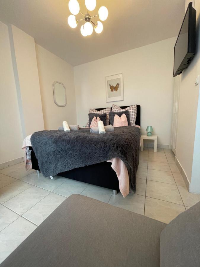 Enna Apartment 4 Meerblick Perfect Location Medulin Bagian luar foto