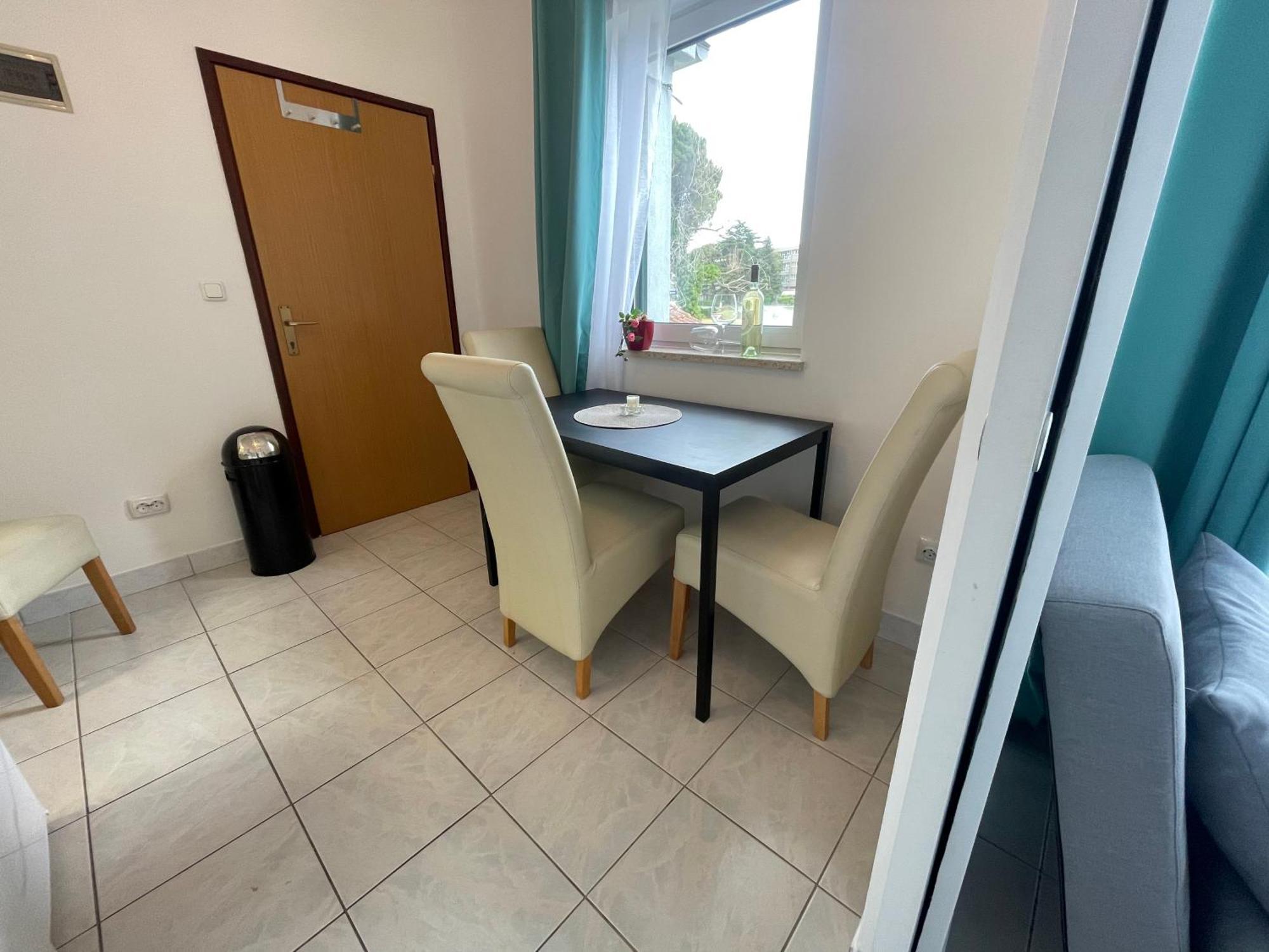 Enna Apartment 4 Meerblick Perfect Location Medulin Bagian luar foto